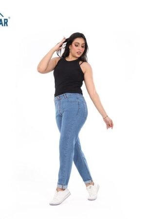 بنطال جينز نسائي بقصة ضيقة وحافة رفيعة (Skinny Fit)