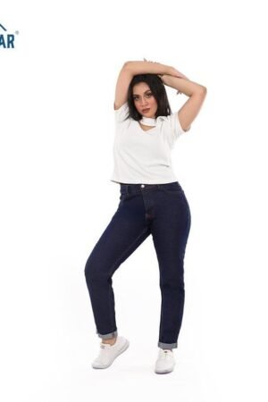 بنطال جينز نسائي بقصة ضيقة (Slim Fit)